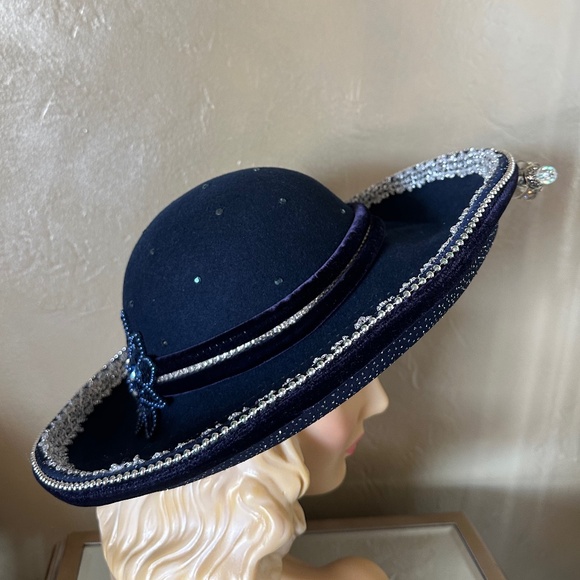 ENCHANTING 1970s\' NAVY WIDE BRIM FELT HAT + PEARLS/BEADS/GLITTER & LARGE JEWEL main image 14